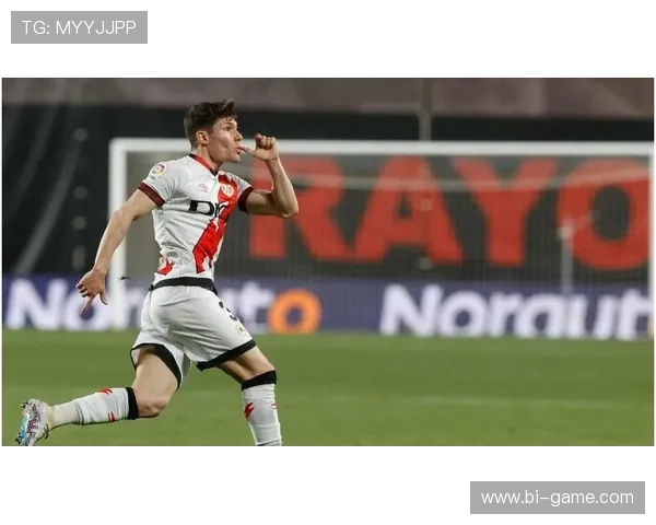 门迪左路防守漏洞暴露,球队防线面临严峻考验 门迪左路防守漏洞暴露,球队防线面临严峻考验